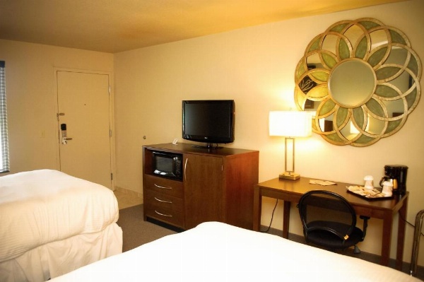 Unique Suites Hotel image 16